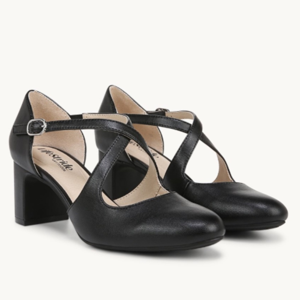 LifeStride Tracy Strappy Pump (WIDE)